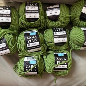 Filatura Di Crossa Zara Plus Green Yarn Merino Lot of 10